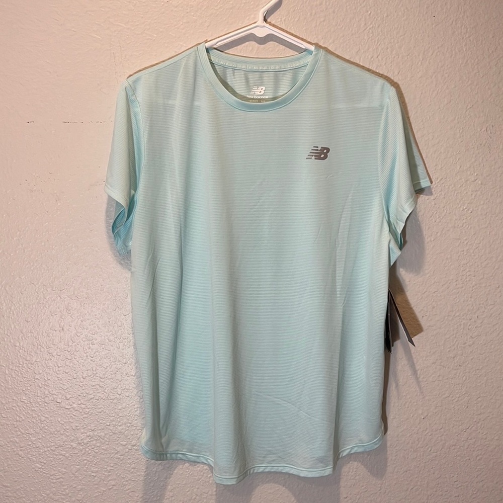 NWT New Balance Women’s Athletic Shirt XL